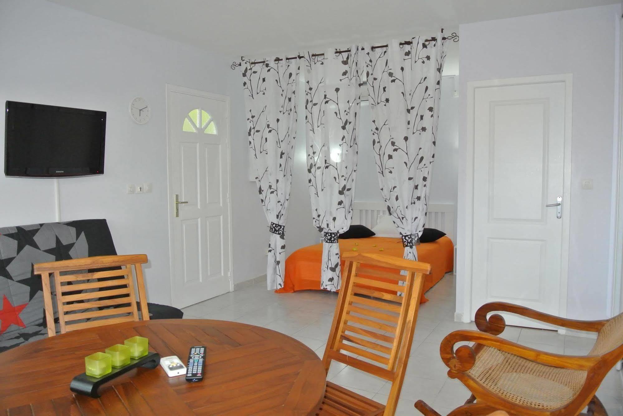 لي تروا زيليه Residence Villas Melissa المظهر الخارجي الصورة